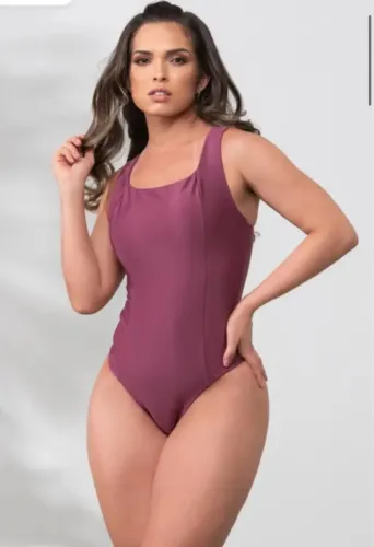 Maiô chapa barriga marca camboriú