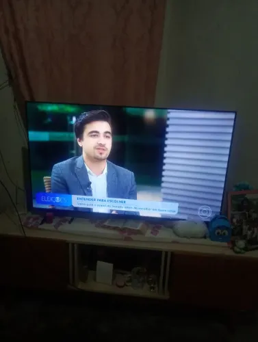 Tv semi nova 2 meses de uso
