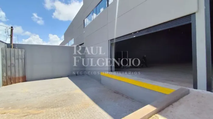 Barracão para locação próximo a avenida Tiradentes em Londrina