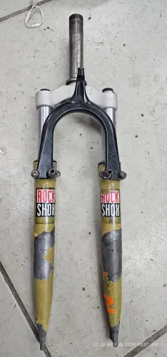 Suspensão Rock Shox Mag 21
