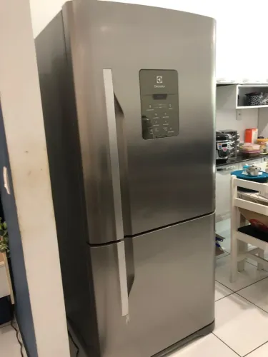 VENDE-SE GELADEIRA ELECTROLUX INOX