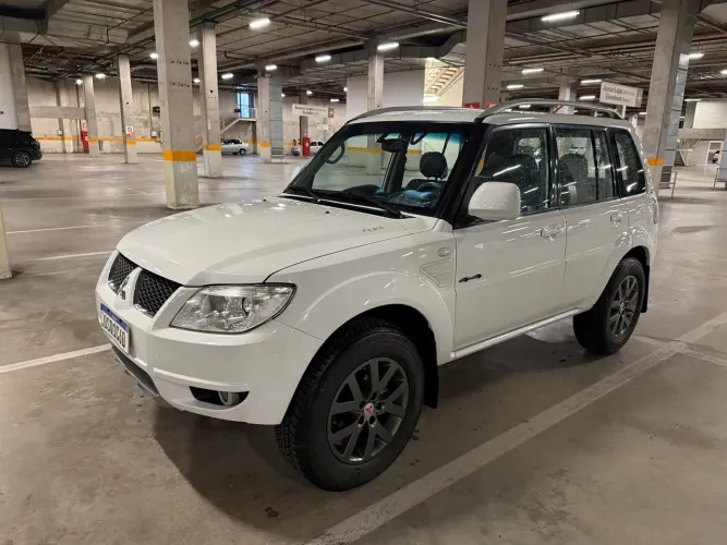 Mitsubishi Pajero TR4 2.0/ 2.0 Flex 16V 4X4 Aut. 2015
