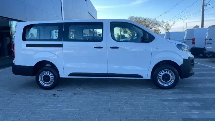 Peugeot Expert Vitré 2.2 Turbo Diesel 2026