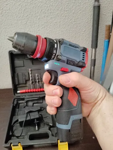 Furadeira sem fio brushless