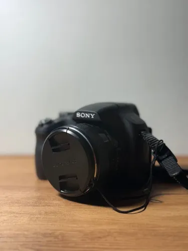 Sony Cyber-shot DSC HX100V - R$450