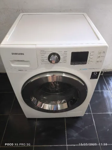Vende-se lava e seca Samsung 8,5 kg