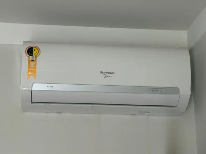 Ar condicionado 