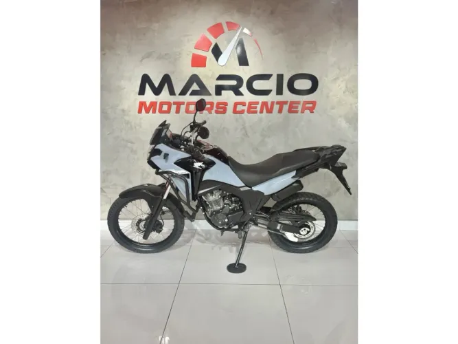 Honda Xre 300 sahara 2024