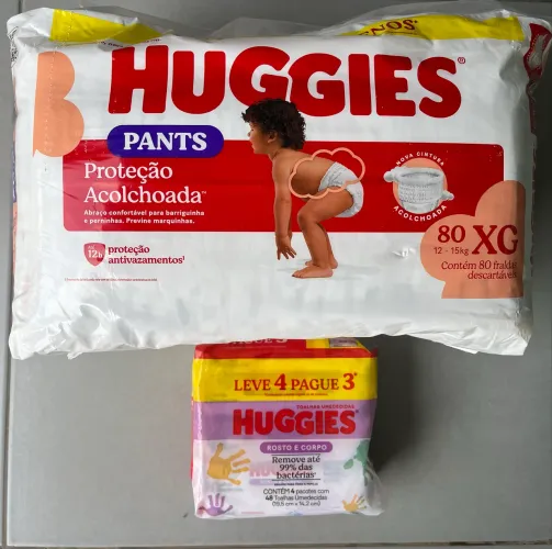 Kit de Fralda Huggies Pants Acolchoado Roupinha mais 4 lenços umedecidos