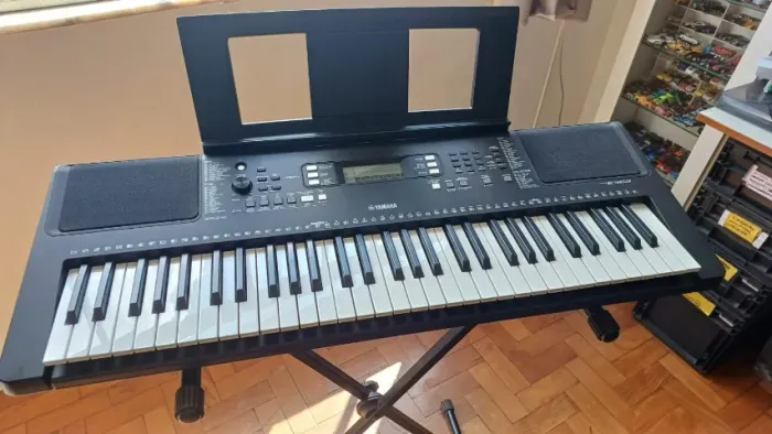 Yamaha PSR E363