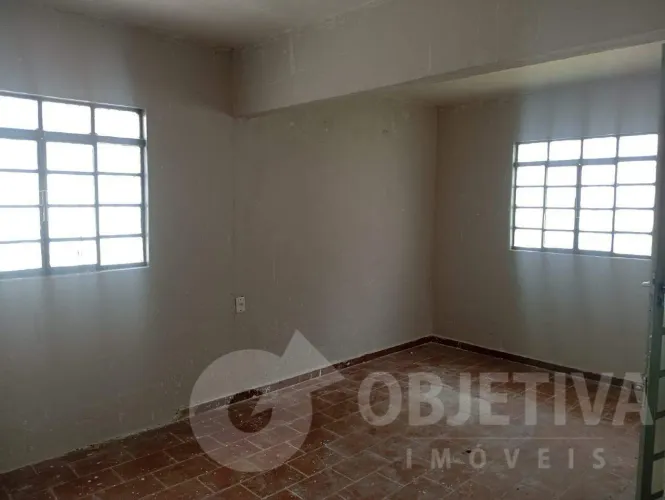 Casa à venda, 2 quartos, 1 vaga, LUIZOTE DE FREITAS - UBERLANDIA/MG