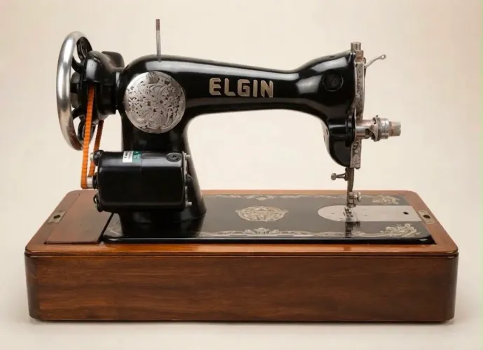 máquina de costura doméstica clássica da marca Elgin