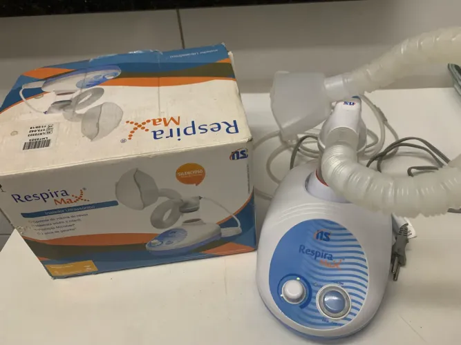 Vendo inalador semi novo 180 reais