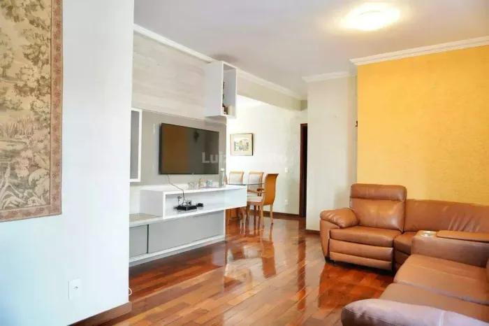 Apartamento à venda no bairro Carmo
