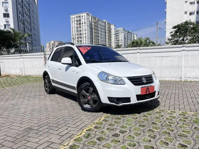 Suzuki SX4 2.0 16V 145cv 4WD 5P Aut. 2013