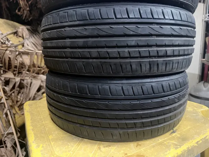 Pneus 165/35/18