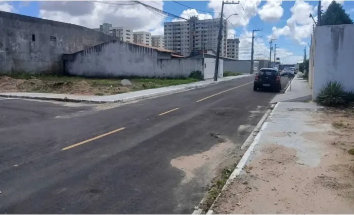 Vendo ou troco em carro, terreno na Aruana, próximo ao novo shopping, Costa verde 2