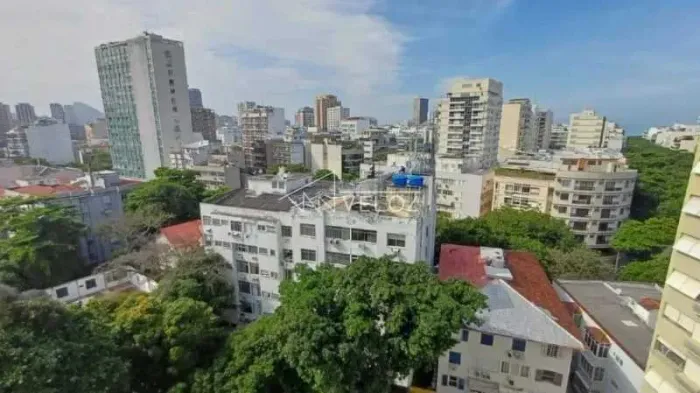 Apartamento : Padrão / Residencial / Leblon
