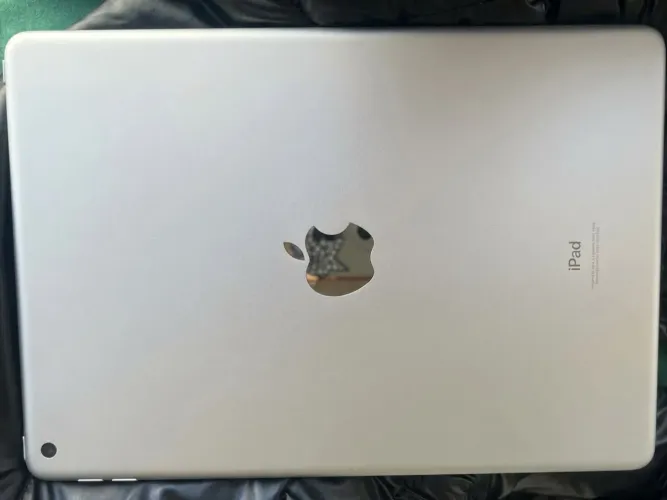 IPAD 9Th geração 64gb (tela trincada)