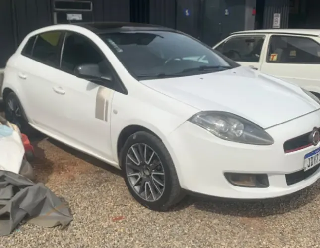 Fiat Bravo Sporting 1.8 Flex 16V 5P 2014
