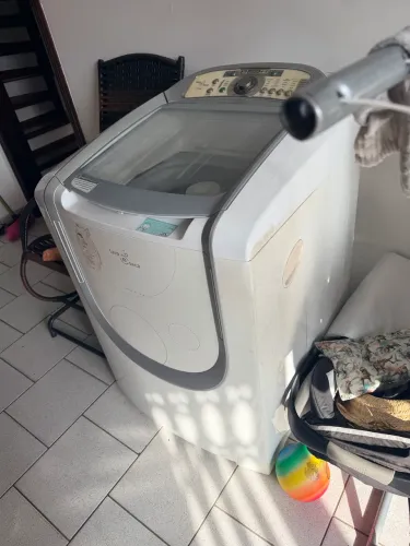Lava e seca com defeito