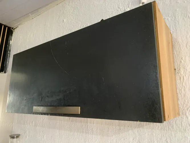 Vendo armário de cozinha pequeno uma parte