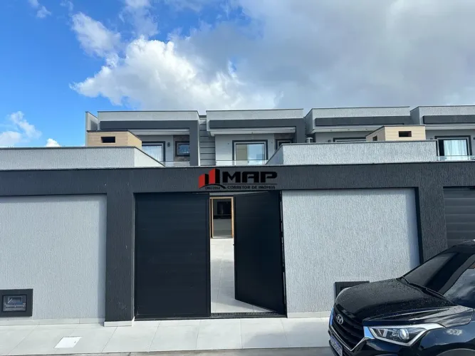 O SEU MELHOR INVESTIMENTO ESTÁ AQUI! CASA DUPLEX