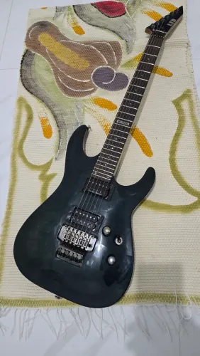 Guitarra LTD MH-100QM