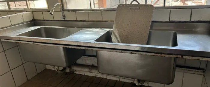 Pia 2 Cubas Industrial com Escorredor