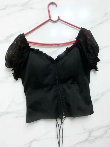 brechó desapego gótica plus size
