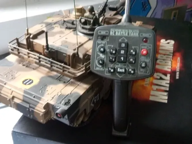 TANQUE R/C ESCALA1/24 M1A2 ABRAMS