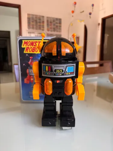 Monster Robot - Robô Vintage Colecionável (Anos 80)