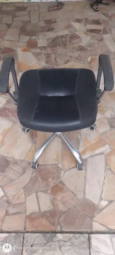 Cadeira de escritório giratória 