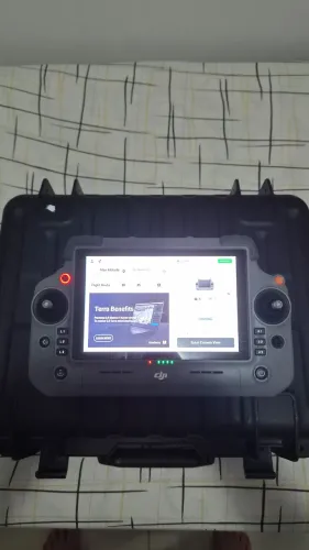 Vendo Controle RC Plus 2 Enterprise com maleta do drone matrice 4t e carregador de bateria