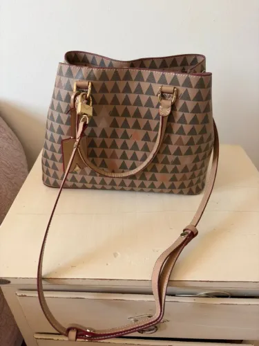 BOLSA TOTE LARA NEW TRIANGLE BEGE S5001811880010 SCHUTZ - Nude