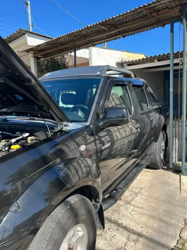 Nissan Frontier Se/se Strik/one CD 4X4 2.8 Dies 2004