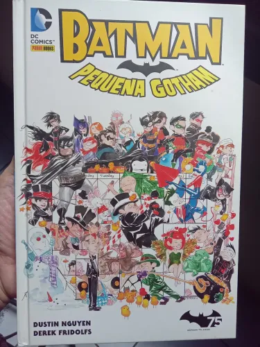 HQ capa dura Batman Pequena Gotham 132 páginas