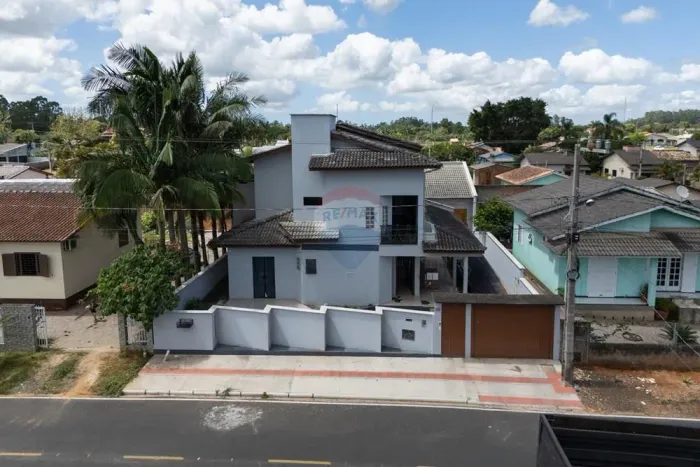 Casa Ouro Negro Forquilhinha/SC 3 quartos 2 banheiros Social
