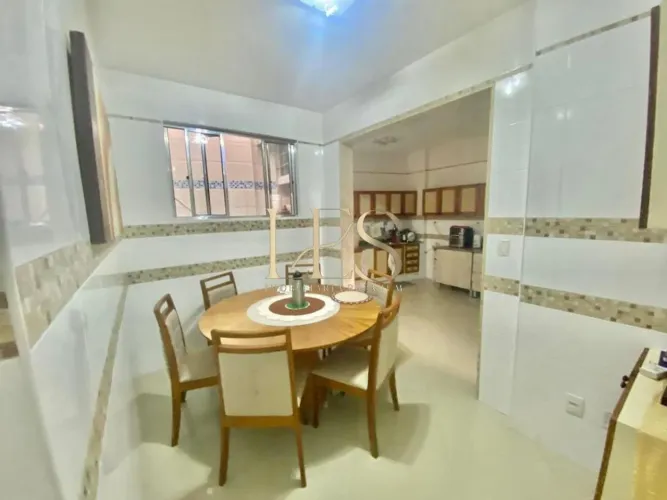 Casa com 4 Quartos á venda no Centro de Vitória ES
