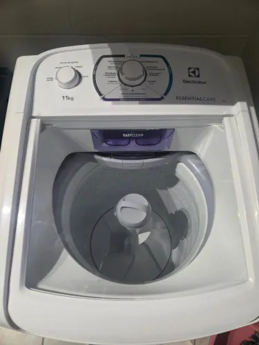 Lavadora de Roupas Electrolux 11Kg LES11 Essencial Care Filtro pega Fiapos Branca - 220V