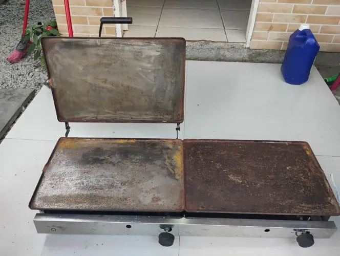 Chapa de ferro para lanches