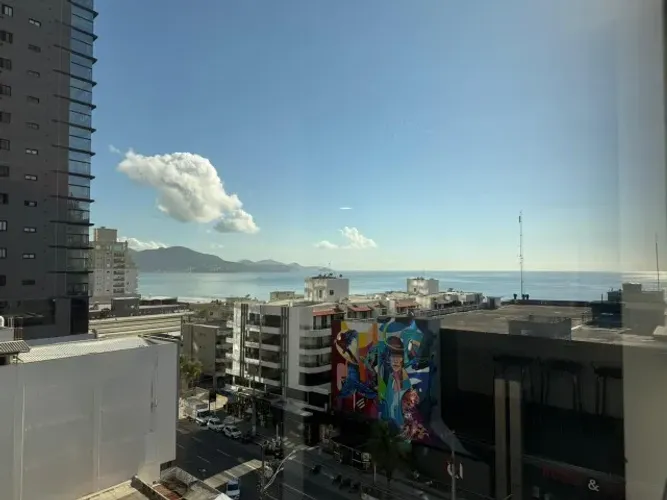 Apartamento 3 Suítes Mobiliado com Vista Mar + 3 Vagas | Meia Praia