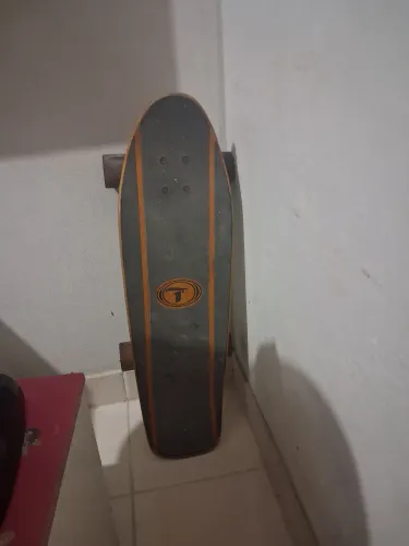 Skate da marca traxart do modelo cruiser/semi-longbord/ simulador de surf