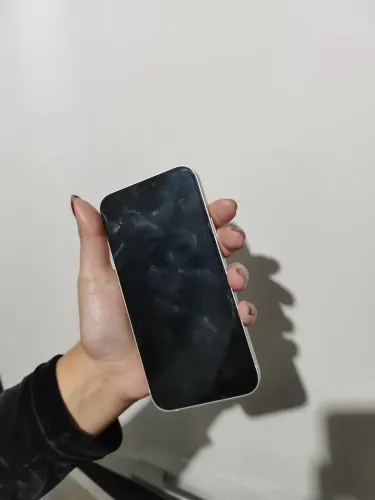 iPhone 12 128GB Branco