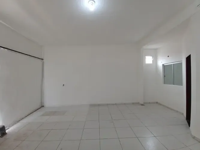 Alugo casa com 2 quartos na Nova Imperatriz MA