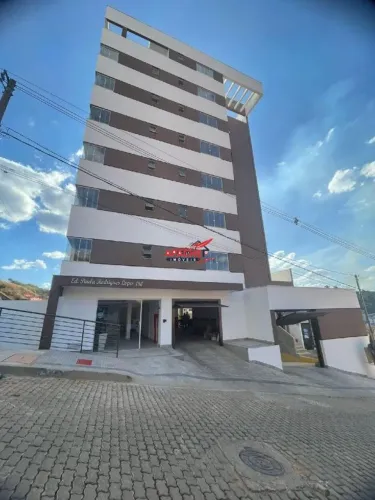 Apartamento de 02 quartos, bairro Santo Antônio, Viçosa/MG.