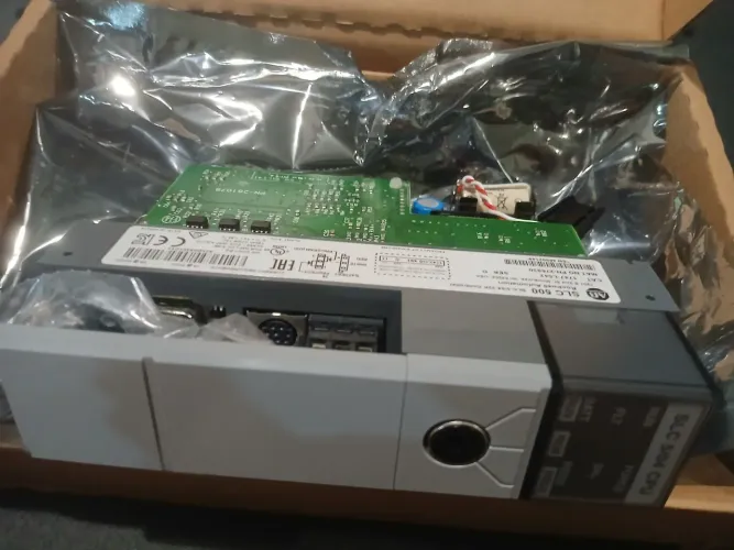?CLP Allen-Bradley 1747-L542 SLC 5/04 32k - Novo Na Caixa