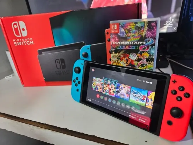 Nintendo Switch V.2 + Mario Kart 8