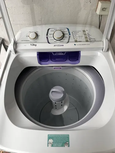 Máquina de lavar roupa Eletrolux 13 kg