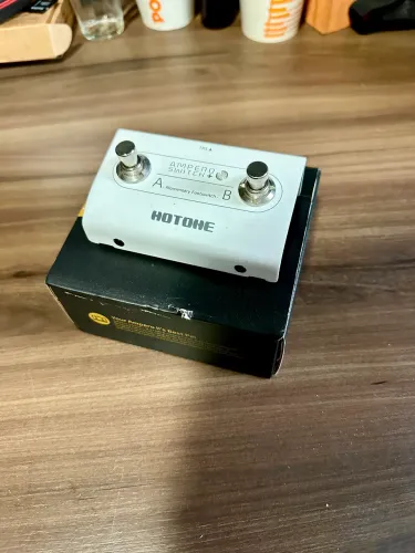Pedal footswitch - Hotone Ampero